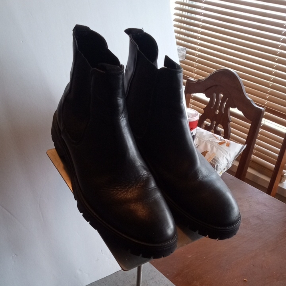 Men's ASOS Black Leather Chunky Sole Chelsea Boots Sz 9